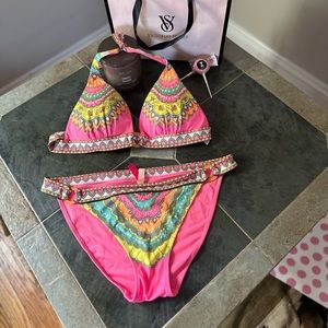 NWOT Victoria’s Secret Bikini Size Large